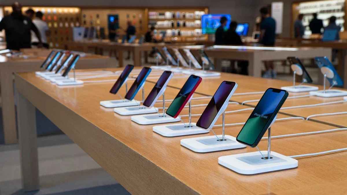 Ronald wayne : le tiers oublié d'apple, une histoire de regrets et de milliards perdus